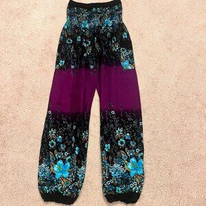 The Elephant Temple Harem Style Pants. Size Medium. Border Print. Balloon. B72